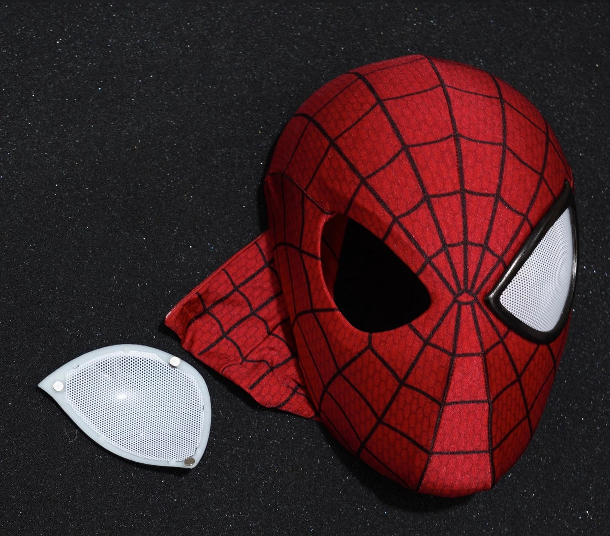 Maschera Spiderman Realistica con Dettagli in 3D e Occhi Magnetici