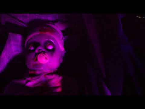 Baby Neonato Fantasma che Piange Horror con Luce e Suono Decorazione Prop 50cm